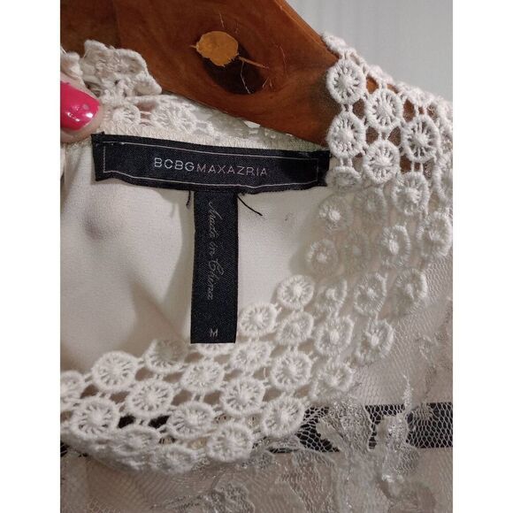 BCBG Maxazria cream  long sleeve blouse Size M - Picture 4 of 5